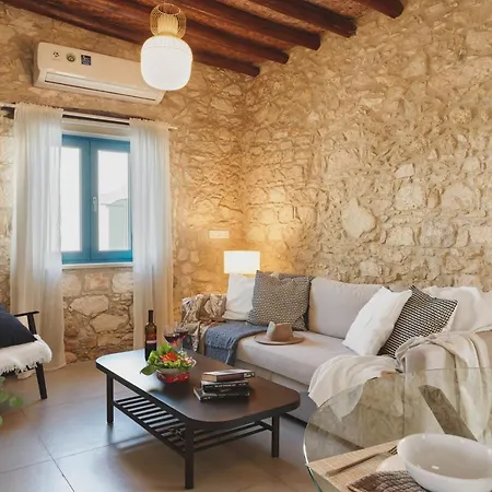 Peristerona, Olive Manor Boutique Stone- Built For 8 People Close To Polis And Paphos Séjour à la campagne Peristerona (Paphos)