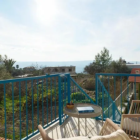 Peristerona, Olive Manor Boutique Stone- Built For 8 People Close To Polis And Paphos Séjour à la campagne